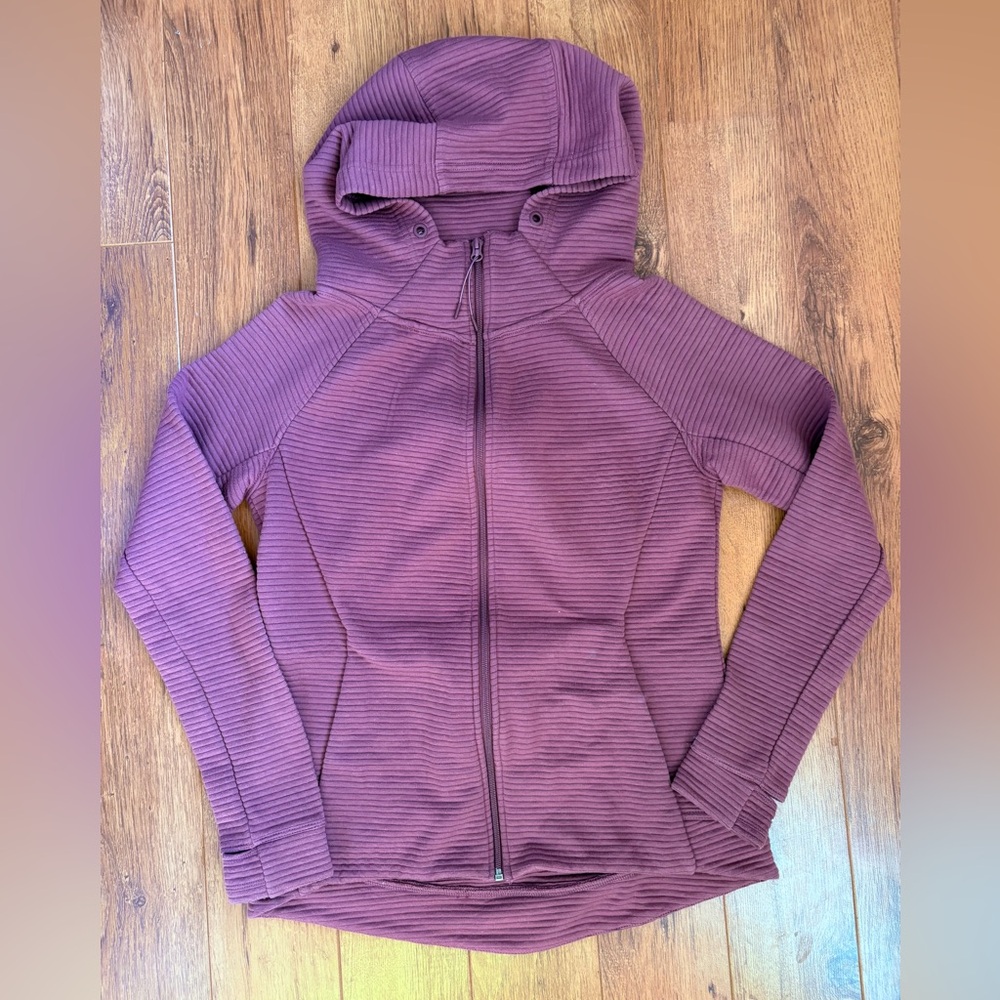 Te Verde Ribbed Textured Mauve Hooded Zip Up Sweatshirt. Size Small